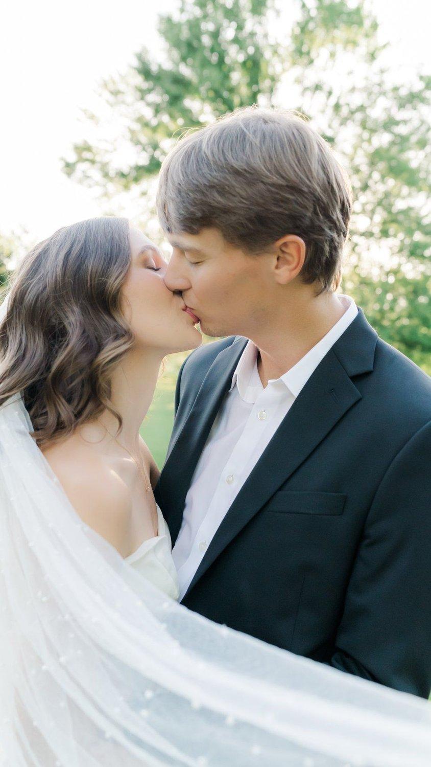 carousel-hero-element image-1